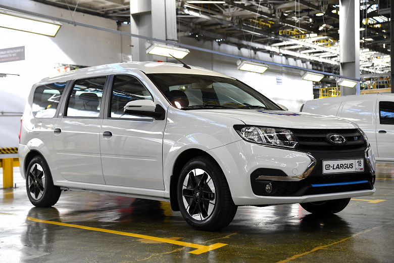 А говорили, что эти &laquo;Лады&raquo; никому не нужны: АвтоВАЗ поставил &laquo;Мосгортрансу&raquo; 33 электрических Lada e-Largus